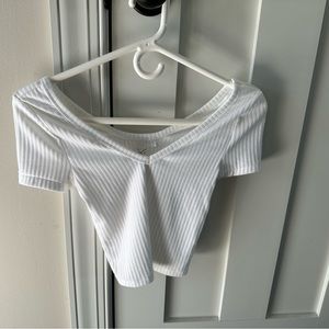 PacSun V-Neck White Crop Tee